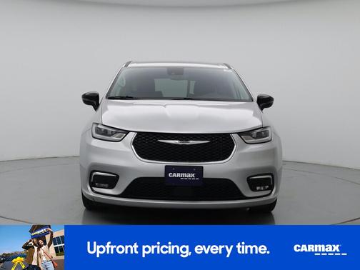 Silver 2024 Chrysler Pacifica Hybrid Select