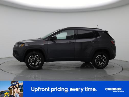 Gray 2024 Jeep Compass Trailhawk