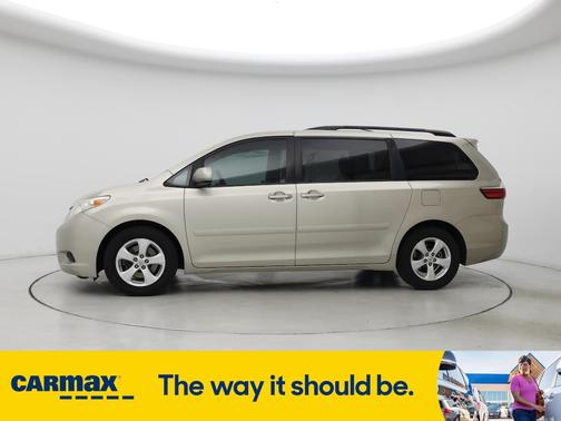 2015 Toyota Sienna LE