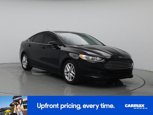 Black 2016 Ford Fusion SE