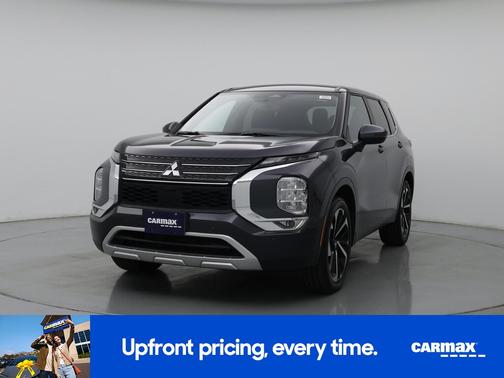 Black 2024 Mitsubishi Outlander SE