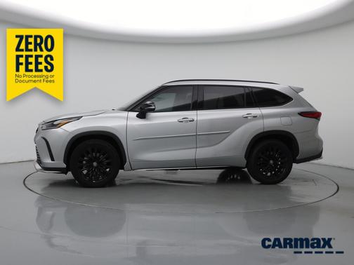 Silver 2023 Toyota Highlander XSE