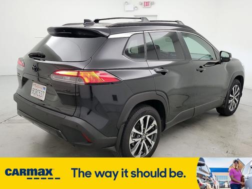 2022 Toyota Corolla Cross XLE