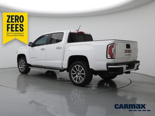 White 2022 GMC Canyon Denali