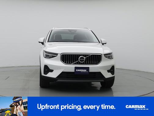 White 2025 Volvo XC40 B5 Plus Bright Theme