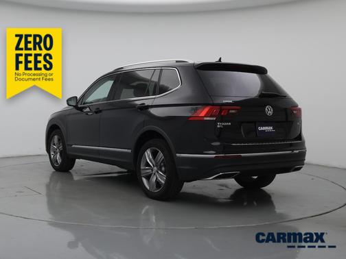 Black 2021 Volkswagen Tiguan SE