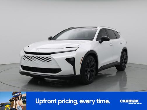 White 2025 Toyota Crown Signia Limited