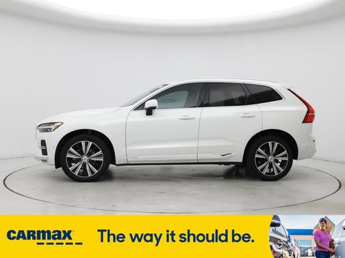 2023 Volvo XC60 B5 Ultimate Bright Theme