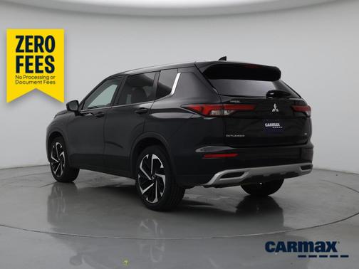 Gray 2024 Mitsubishi Outlander SE