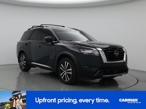 Green 2023 Nissan Pathfinder Platinum