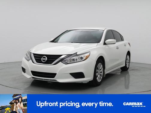 White 2018 Nissan Altima S