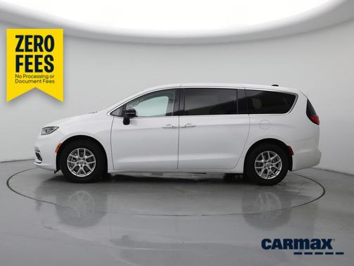 White 2024 Chrysler Pacifica Touring L