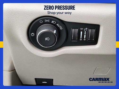 White 2024 Chrysler Pacifica Touring L