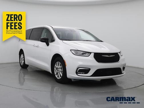 White 2024 Chrysler Pacifica Touring L
