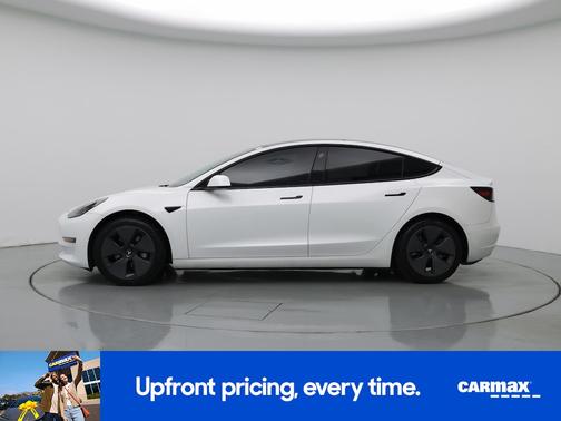 White 2022 Tesla Model 3