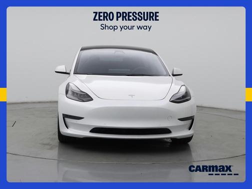 White 2022 Tesla Model 3