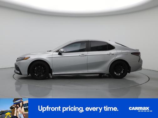 Silver 2022 Toyota Camry SE
