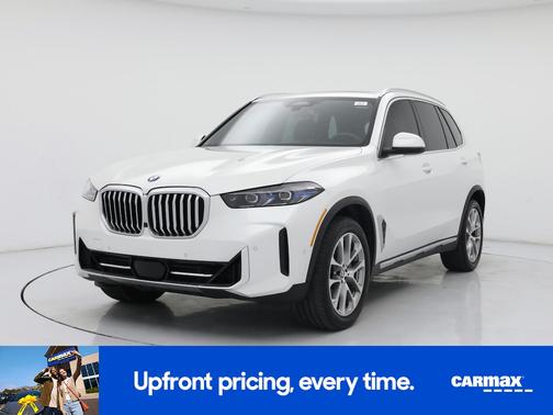White 2025 BMW X5 xDrive40i