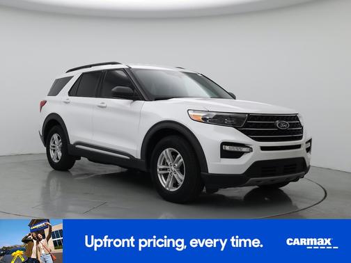 White 2020 Ford Explorer XLT