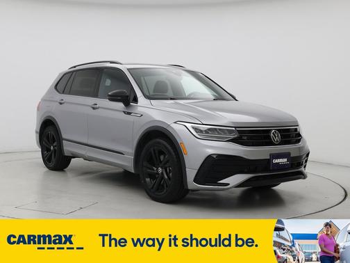 2023 Volkswagen Tiguan SE R-Line Black