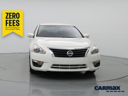 White 2015 Nissan Altima S