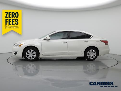 White 2015 Nissan Altima S