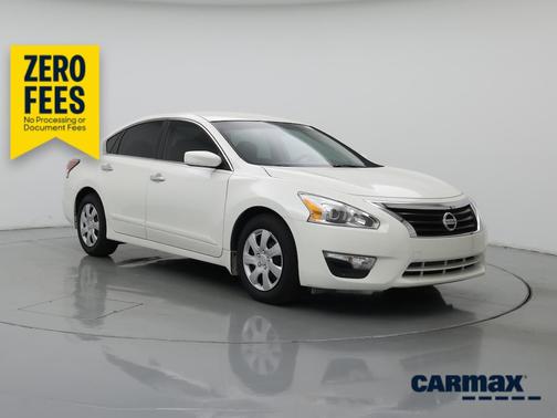 White 2015 Nissan Altima S
