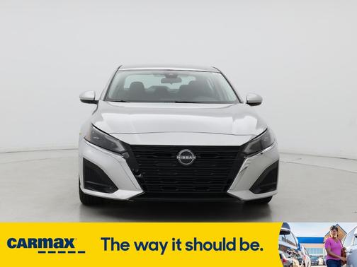 2023 Nissan Altima SV