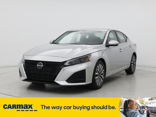 2023 Nissan Altima SV