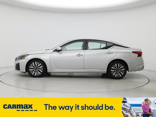 2023 Nissan Altima SV