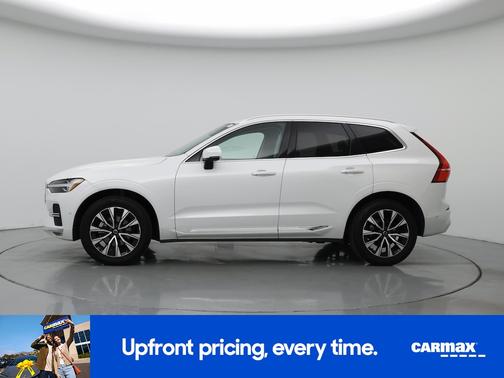 2023 Volvo XC60 B5 Plus Bright Theme