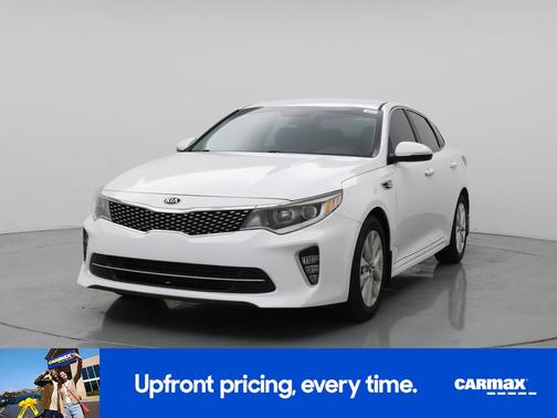 White 2018 Kia Optima S