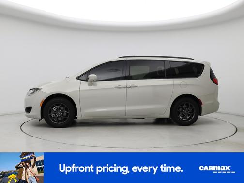 2020 Chrysler Pacifica Touring