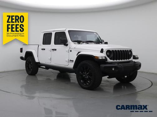 White 2025 Jeep Gladiator Sport