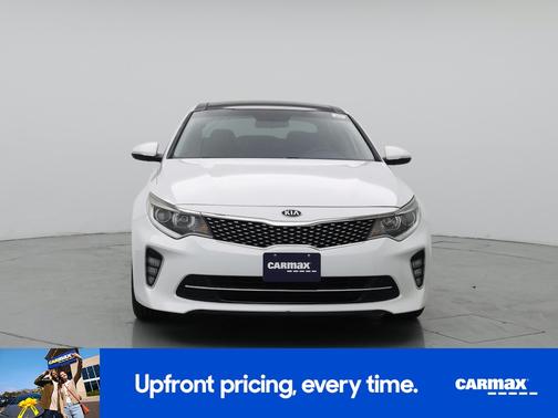 White 2018 Kia Optima S
