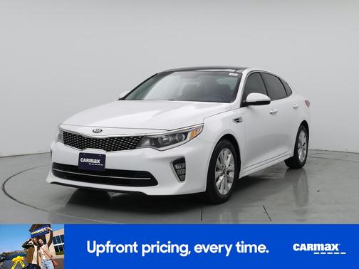 White 2018 Kia Optima S