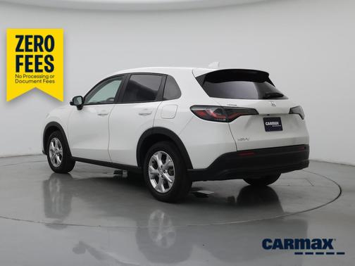White 2024 Honda HR-V LX