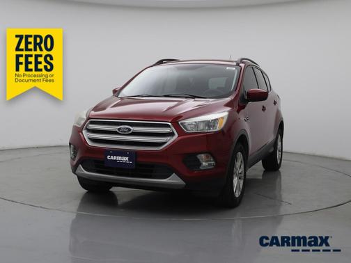 Red 2018 Ford Escape SE