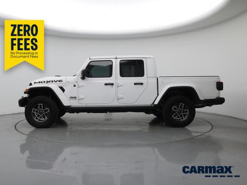 White 2025 Jeep Gladiator Mojave