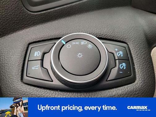Gold 2017 Ford Escape SE
