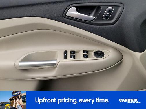 Gold 2017 Ford Escape SE