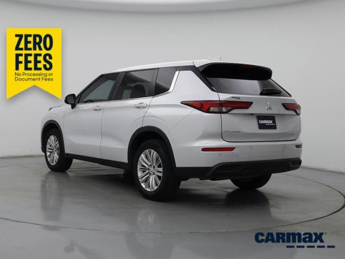 Gray 2024 Mitsubishi Outlander ES