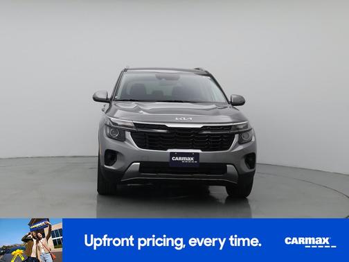 Gray 2025 Kia Seltos S