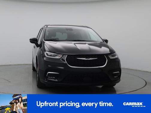 Black 2023 Chrysler Pacifica Touring L