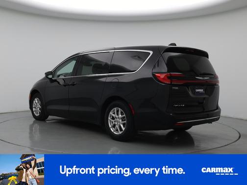 Black 2023 Chrysler Pacifica Touring L
