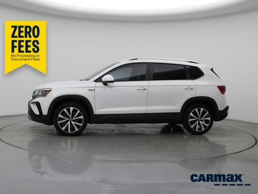 White 2024 Volkswagen Taos SE