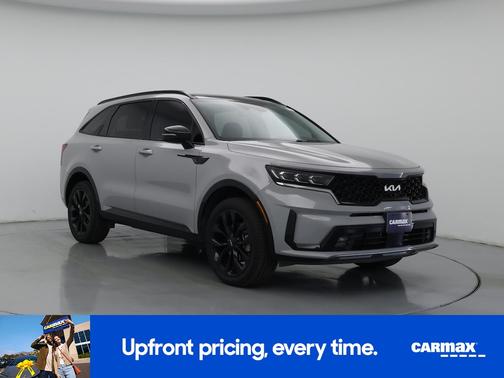Gray 2023 Kia Sorento SX