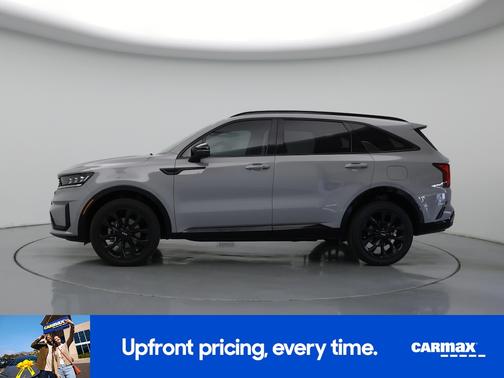 Gray 2023 Kia Sorento SX
