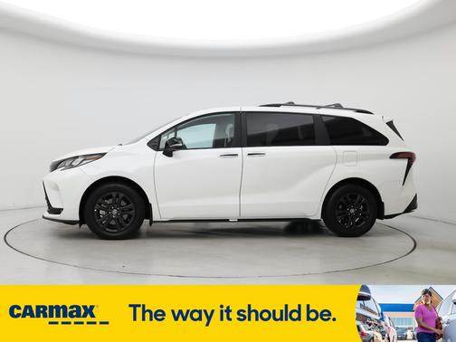 2025 Toyota Sienna XSE