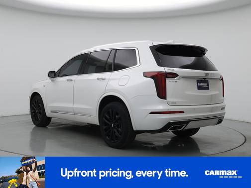 White 2022 Cadillac XT6 Premium Luxury